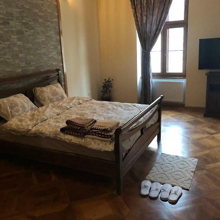 Old Historical Centre Apartment Brasov Bagian luar foto