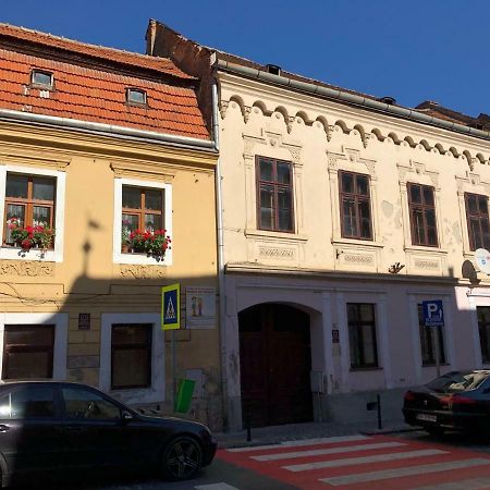 Old Historical Centre Apartment Brasov Bagian luar foto
