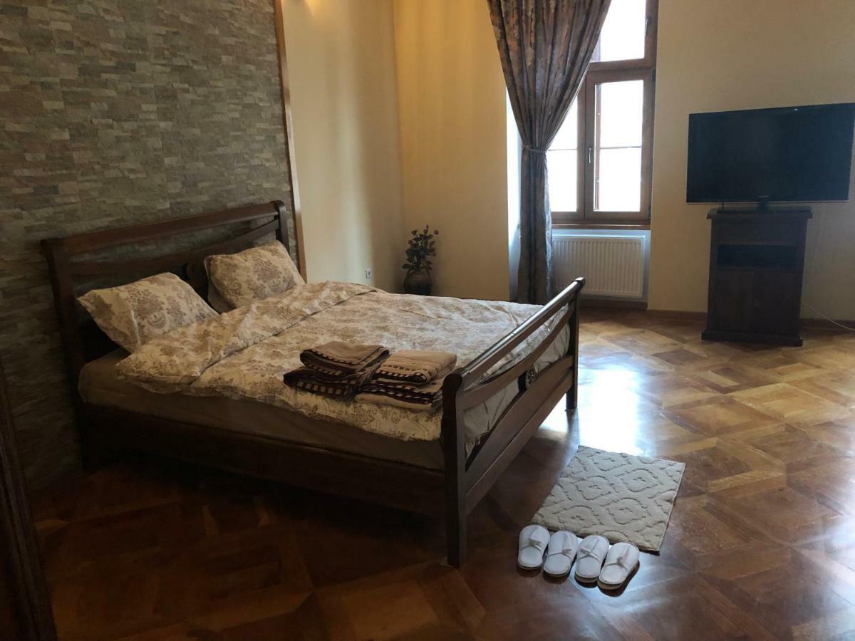 Old Historical Centre Apartment Brasov Bagian luar foto
